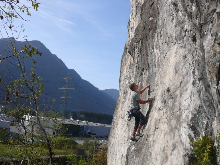 Klettern am “Hängenden Stein” allgaeuplaisir.de